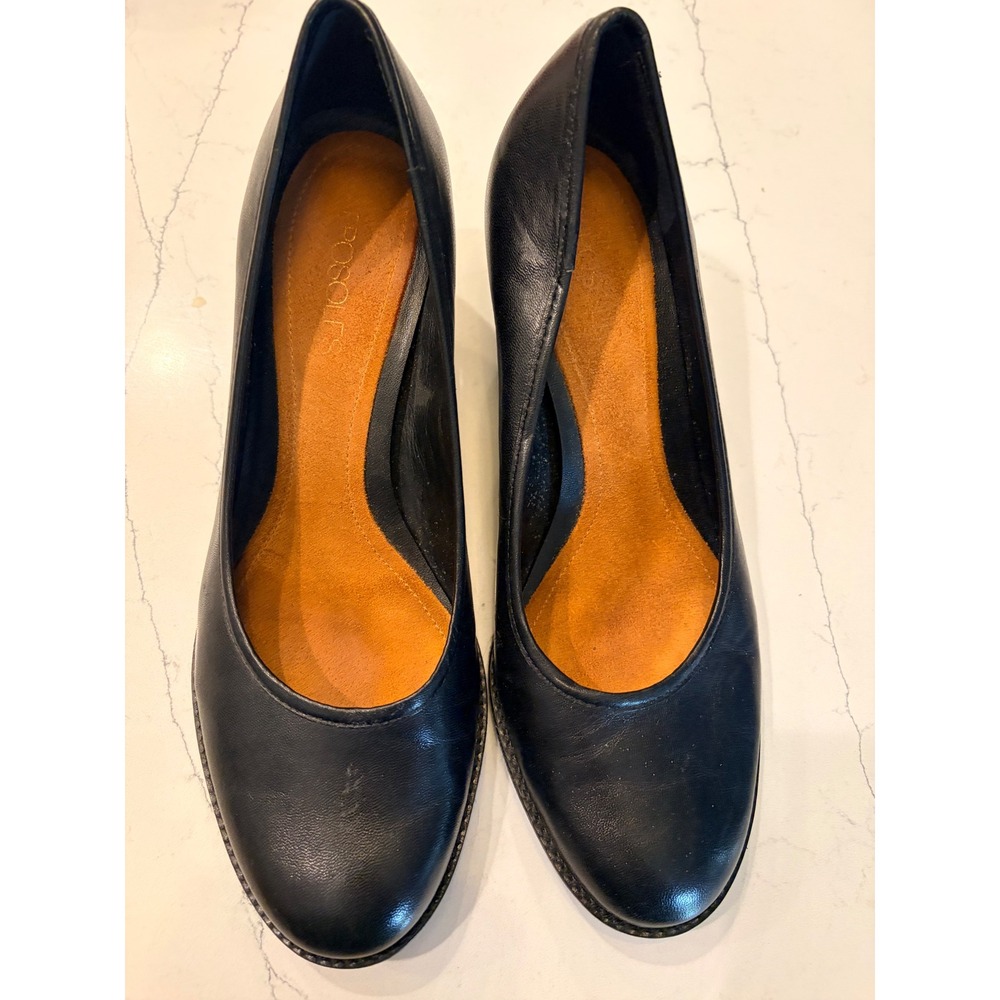 Aerosoles Pumps Black Leather Kitten Heel Round Toe Classic Office Work Shoes